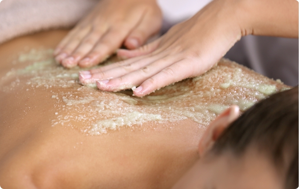 As a body scrub with a warming effect